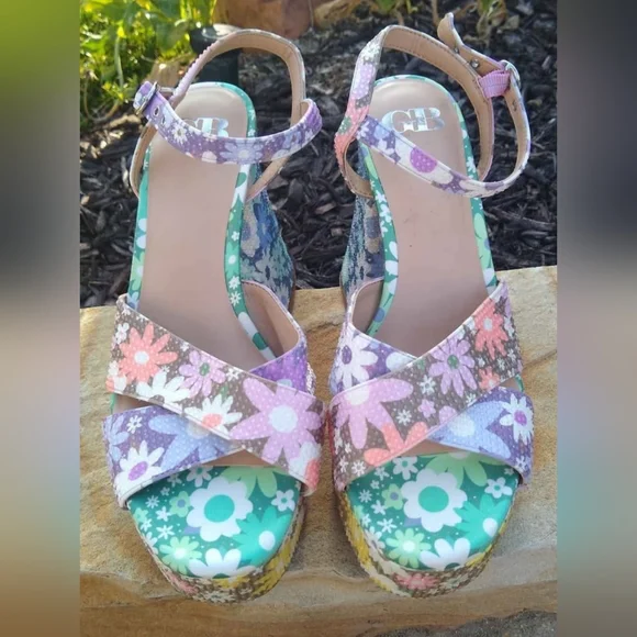 Floral Platform Sandals - Multicolor - Picture 7 of 7